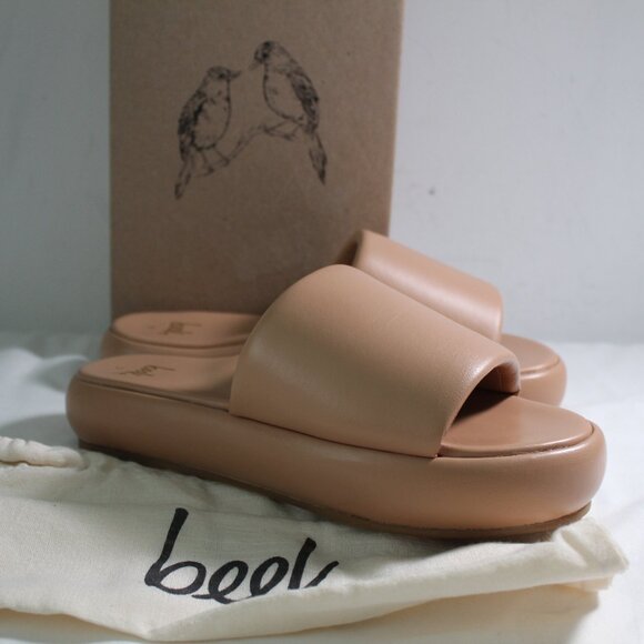 NWB Beek Trumpeter Beach WOOTRUMP Mini Platform Flats Slides  NWB Beek Trumpeter Beach  WOOTRUMP Mini Platform Flats Slides Slip Ons Sandals 9